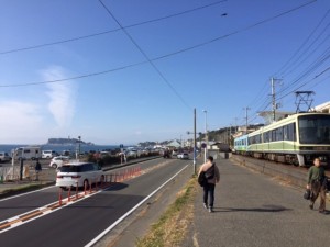 江ノ電と江の島